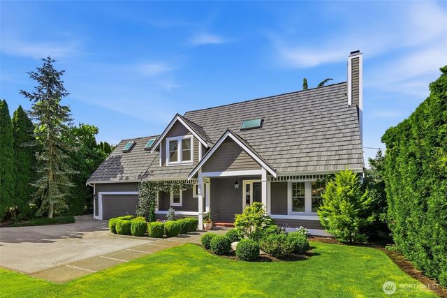 2714 Parkway Drive W, Tacoma, WA 98466