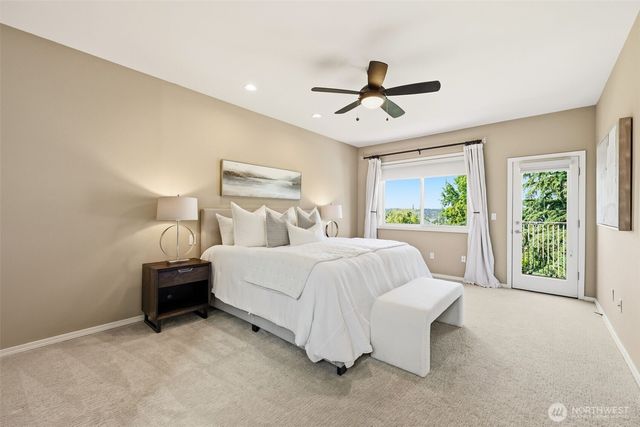 2714 Parkway Drive W, Tacoma, WA 98466