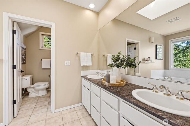 2714 Parkway Drive W, Tacoma, WA 98466