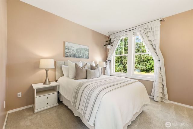2714 Parkway Drive W, Tacoma, WA 98466