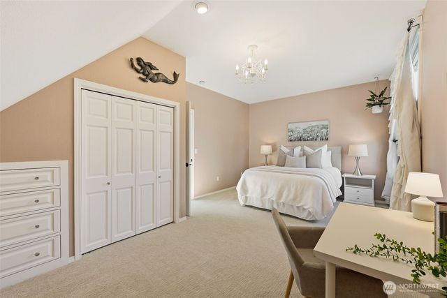 2714 Parkway Drive W, Tacoma, WA 98466