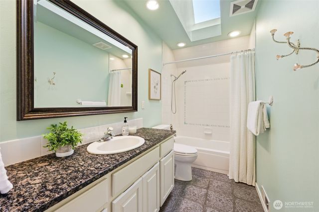 2714 Parkway Drive W, Tacoma, WA 98466