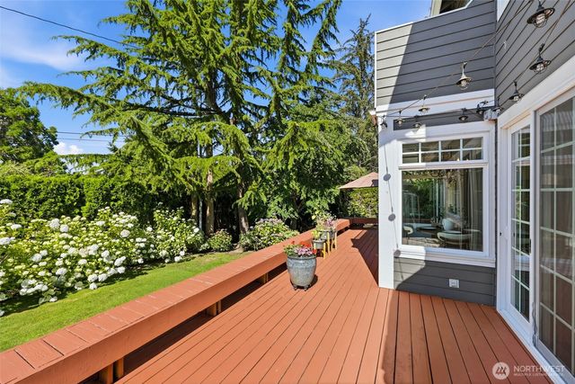 2714 Parkway Drive W, Tacoma, WA 98466