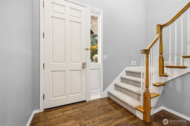 2714 Parkway Drive W, Tacoma, WA 98466