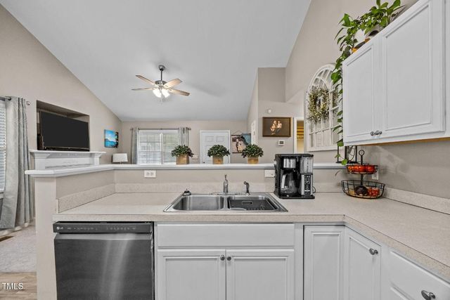 2771 Clifton Avenue, Creedmoor, NC 27522