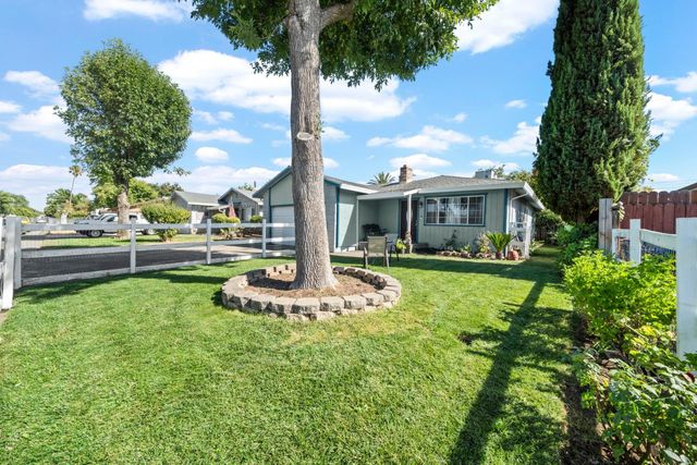 112 W Withington Ave, Rio Linda, CA 95673
