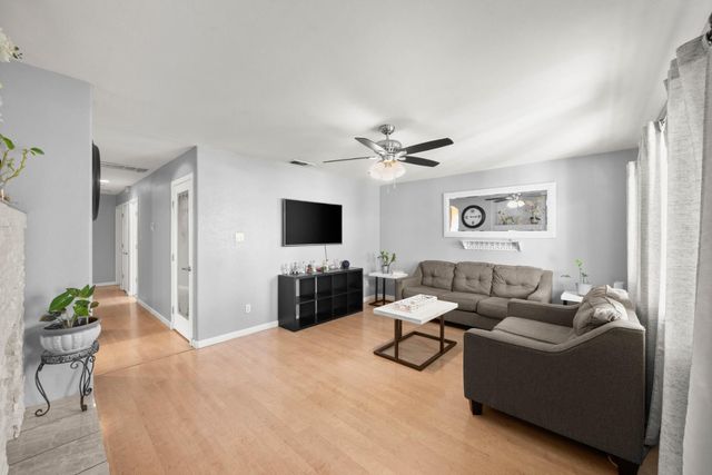 112 W Withington Ave, Rio Linda, CA 95673