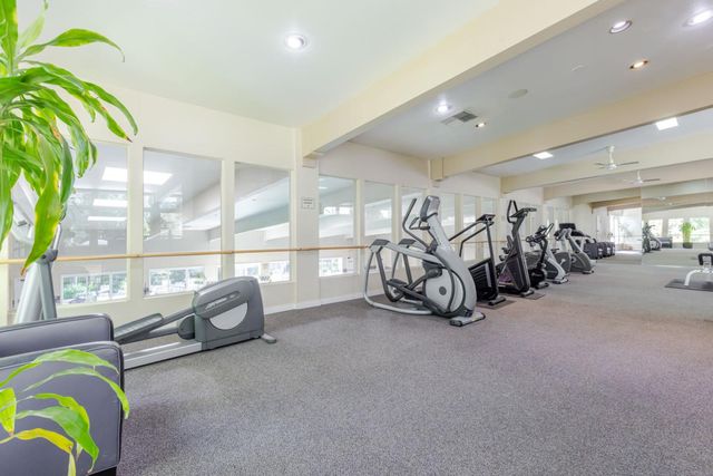 279 Tradewinds Drive 6, San Jose, CA 95123