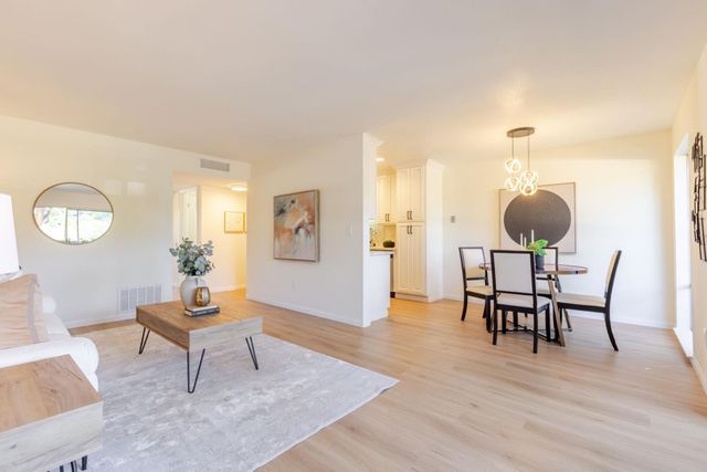 279 Tradewinds Drive 6, San Jose, CA 95123