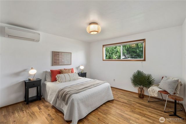 1408 E Maryland St, Bellingham, WA 98226