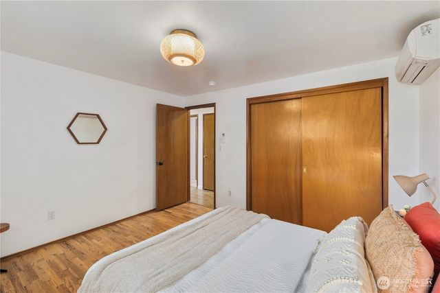 1408 E Maryland St, Bellingham, WA 98226