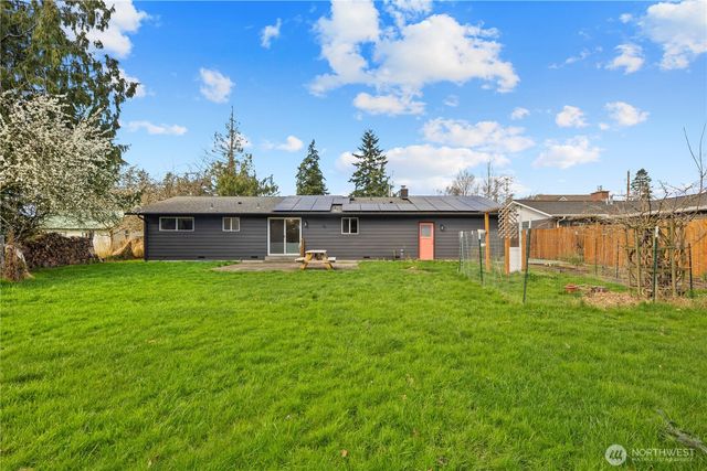 1408 E Maryland St, Bellingham, WA 98226