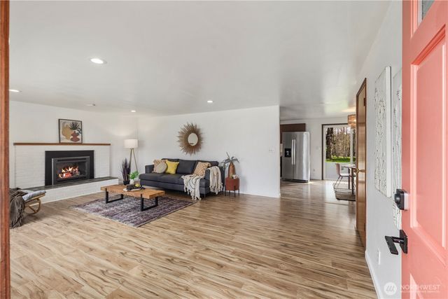 1408 E Maryland St, Bellingham, WA 98226