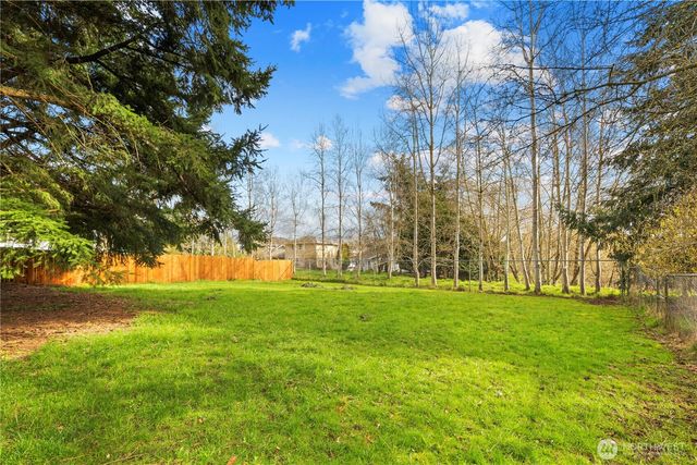 1408 E Maryland St, Bellingham, WA 98226