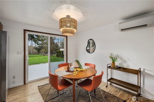 1408 E Maryland St, Bellingham, WA 98226