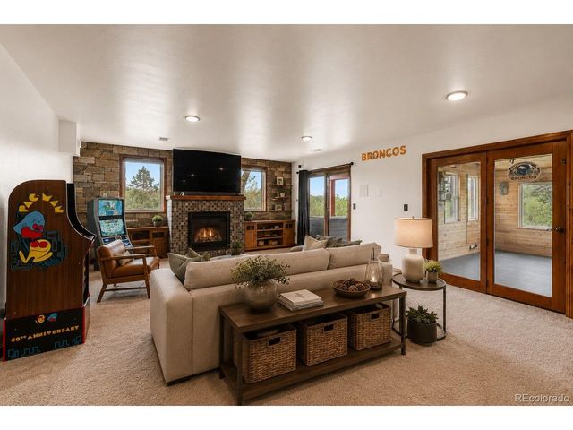 10247 Pine Valley Dr, Franktown, CO 80116
