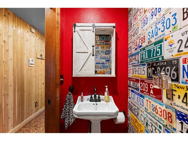 10247 Pine Valley Dr, Franktown, CO 80116