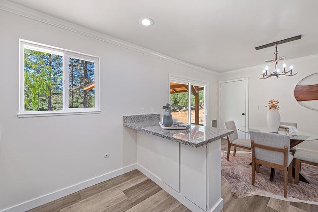1528 Highland Dr, Placerville, CA 95667