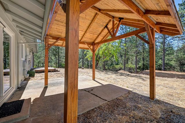 1528 Highland Dr, Placerville, CA 95667