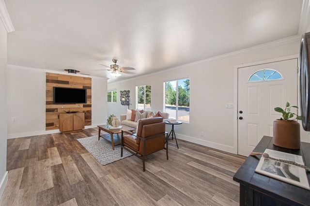 1528 Highland Dr, Placerville, CA 95667