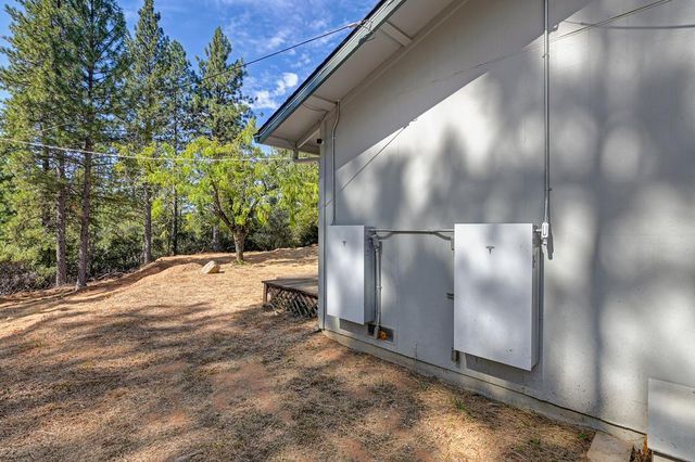 1528 Highland Dr, Placerville, CA 95667