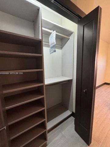 90 Edgewater Dr 606, Coral Gables, FL 33133