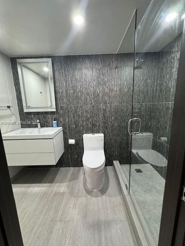 90 Edgewater Dr 606, Coral Gables, FL 33133