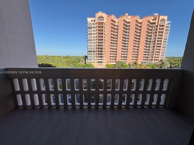 90 Edgewater Dr 606, Coral Gables, FL 33133