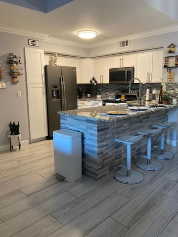 4856 N STATE ROAD 7 1303, Coconut Creek, FL 33073