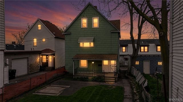 563 Tronolone Place, Niagara Falls, NY 14301