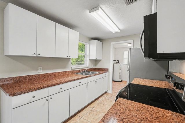 4923 S 82ND STREET, Tampa, FL 33619