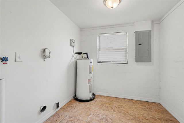 4923 S 82ND STREET, Tampa, FL 33619