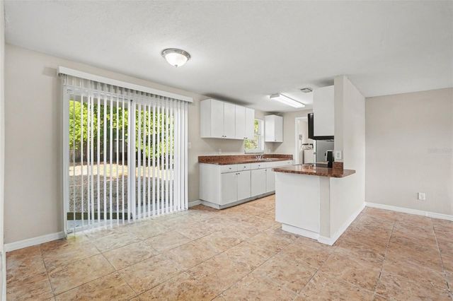 4923 S 82ND STREET, Tampa, FL 33619