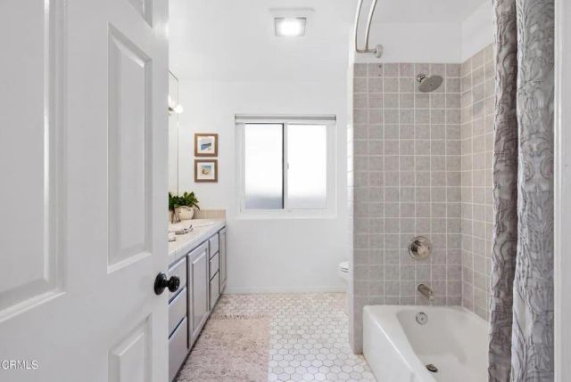 175 W Loop Drive, Camarillo, CA 93010