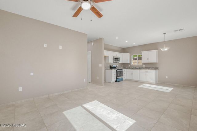 5988 S Stewart Boulevard, Tucson, AZ 85706