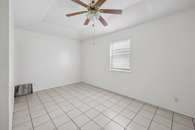 121 Cindy Lane, Weatherford, TX 76085