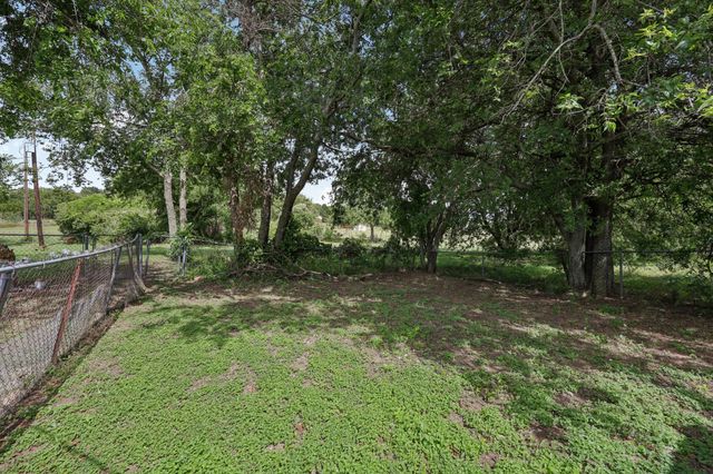 121 Cindy Lane, Weatherford, TX 76085