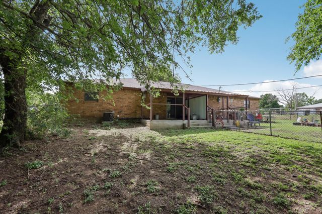 121 Cindy Lane, Weatherford, TX 76085