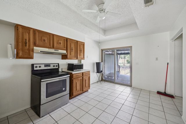 121 Cindy Lane, Weatherford, TX 76085
