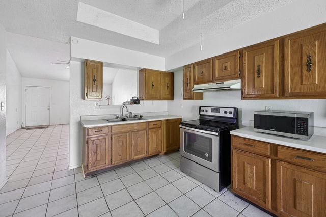 121 Cindy Lane, Weatherford, TX 76085