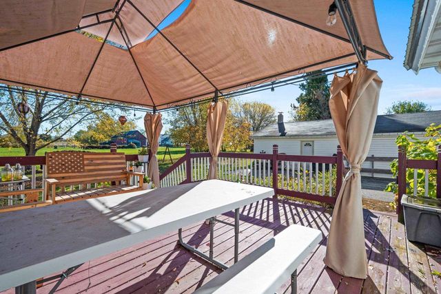 106 N LEMKE STREET, Cecil, WI 54111