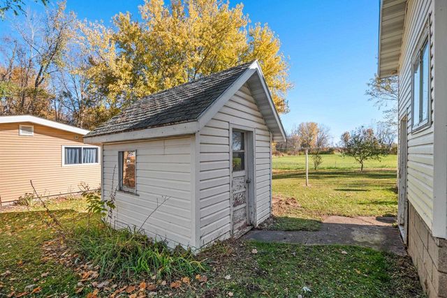 106 N LEMKE STREET, Cecil, WI 54111