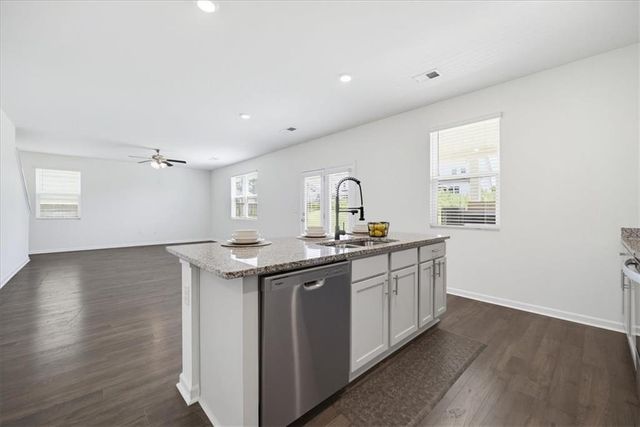 374 Murray Lane, Hoschton, GA 30548
