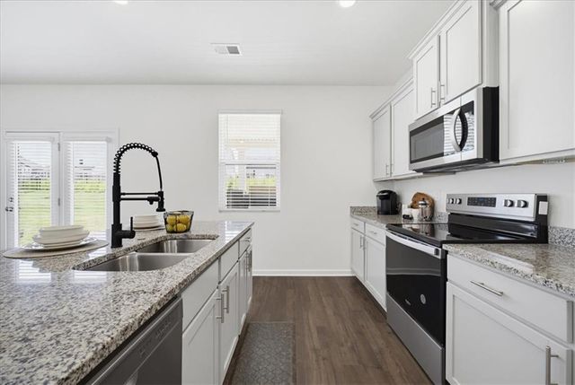 374 Murray Lane, Hoschton, GA 30548