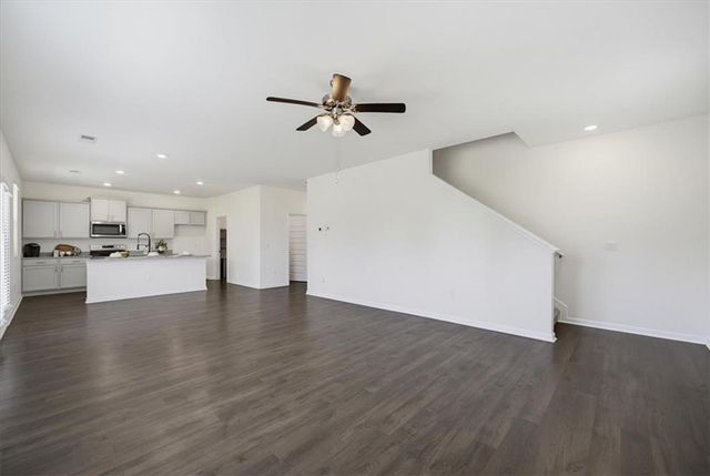 374 Murray Lane, Hoschton, GA 30548
