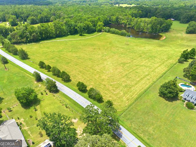 607 Grant Road, Brooks, GA 30205