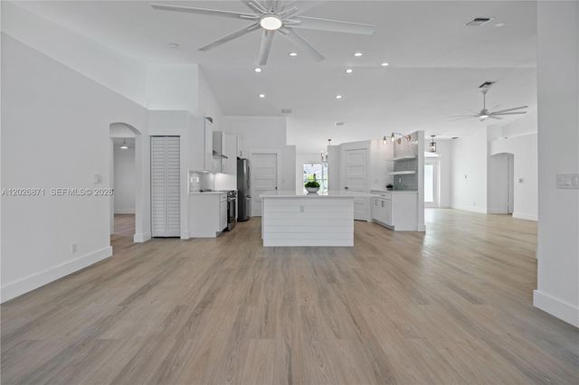 5923 Loxahatchee Pines Drive, Jupiter, FL 33458