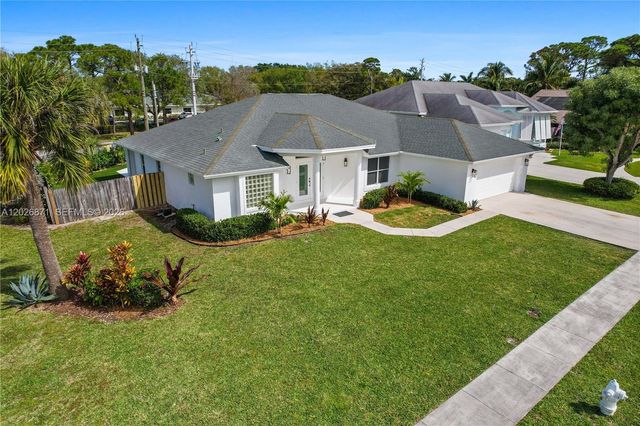 5923 Loxahatchee Pines Drive, Jupiter, FL 33458