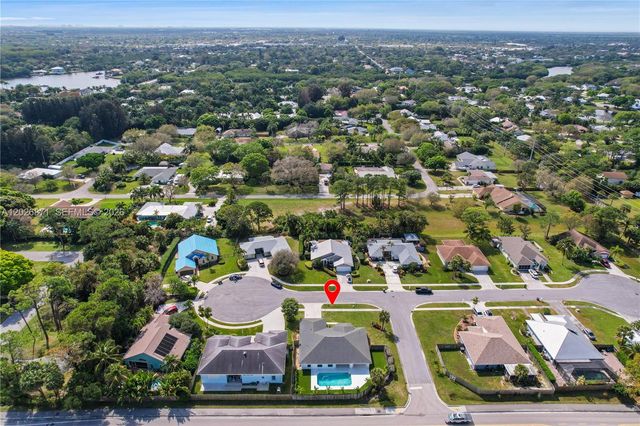 5923 Loxahatchee Pines Drive, Jupiter, FL 33458