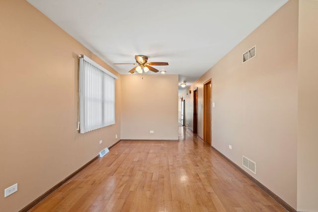 2333 Trumbull Avenue, River Grove, IL 60171